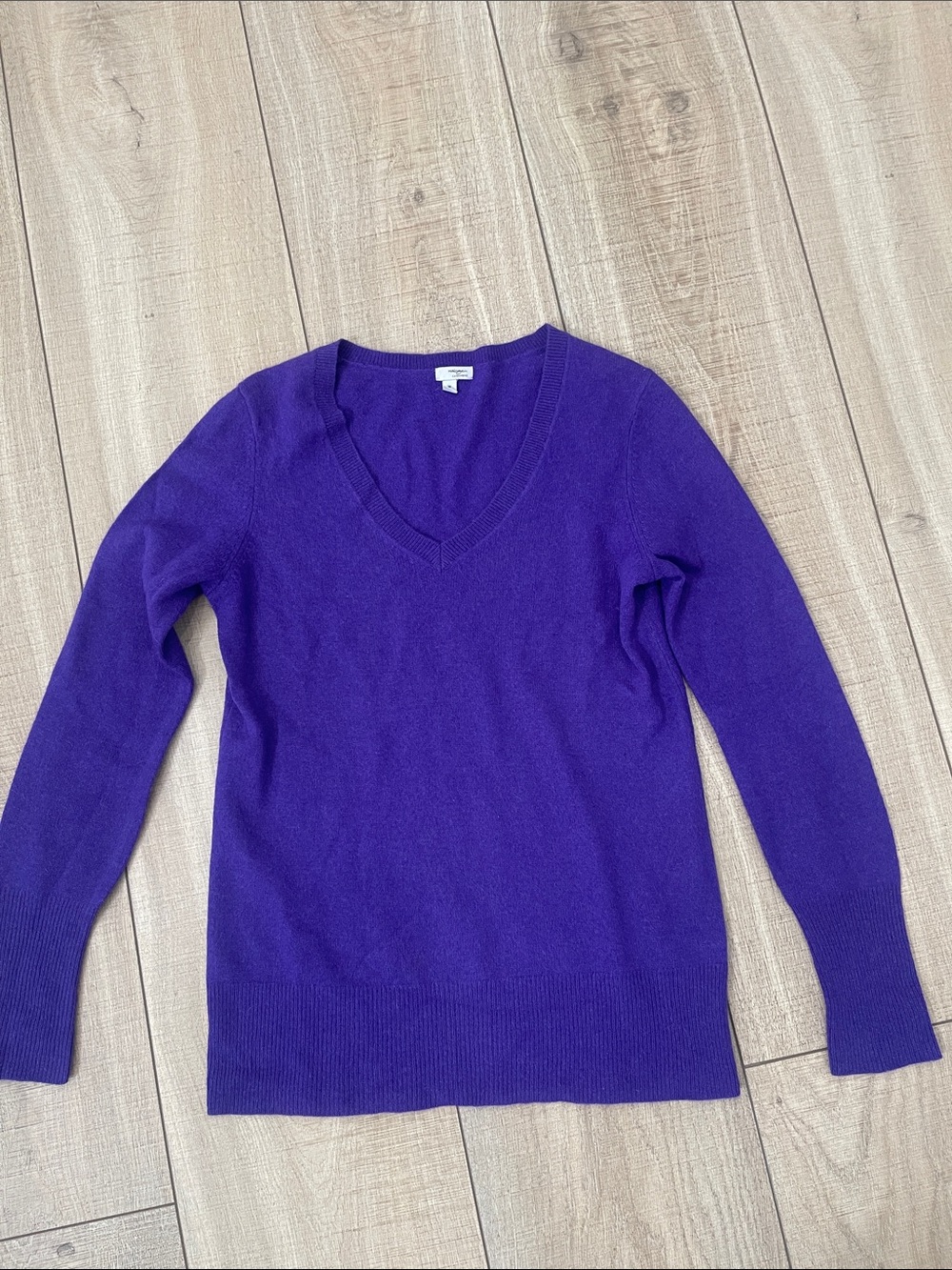 Halogen Purple Cashmere Crewneck Sweater Size Medium